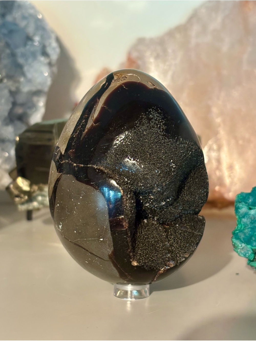 🐉 🖤Rare Black Septarian Crystal Dragon Egg Druzy 570g with Stand 🖤🐉